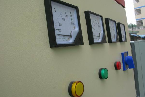 翰林镇配电柜-3683讲讲配电柜注意事项